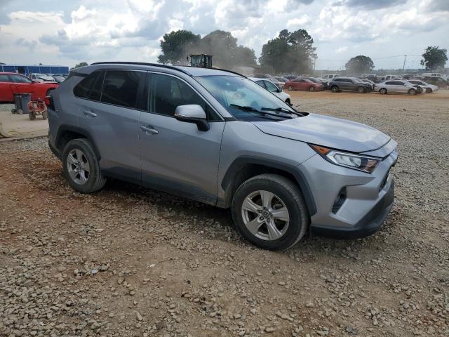 Photo 4 from auction – 2019 TOYOTA RAV4 XLE with VIN 2T3W1RFV2KW015807