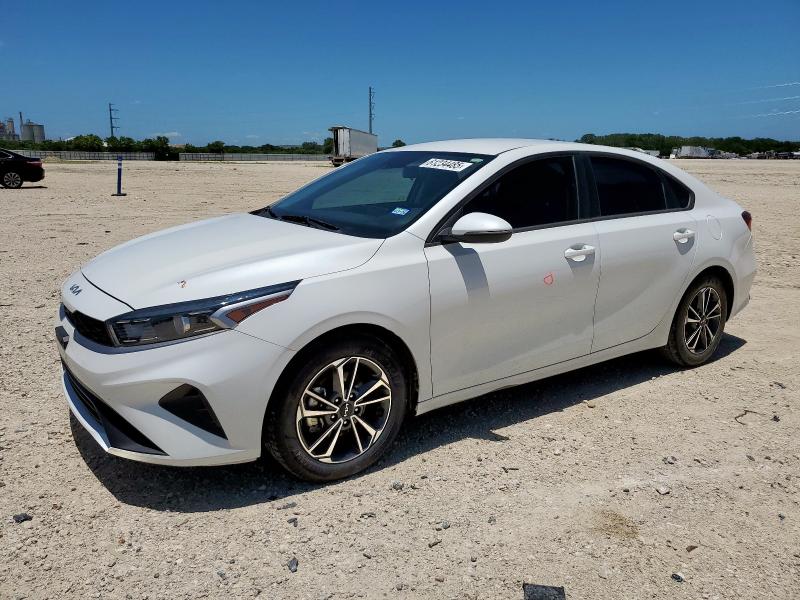 KIA FORTE FE 2022 with VIN 3KPF24AD4NE475498 - Photo from auction
