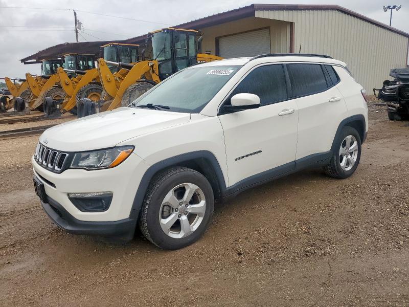 JEEP COMPASS LA 2018 with VIN 3C4NJCBB3JT124240 - Photo from auction