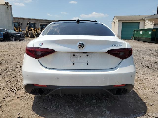 Photo 6 from auction – 2017 ALFA ROMEO GIULIA with VIN ZARFAEEN7H7555268
