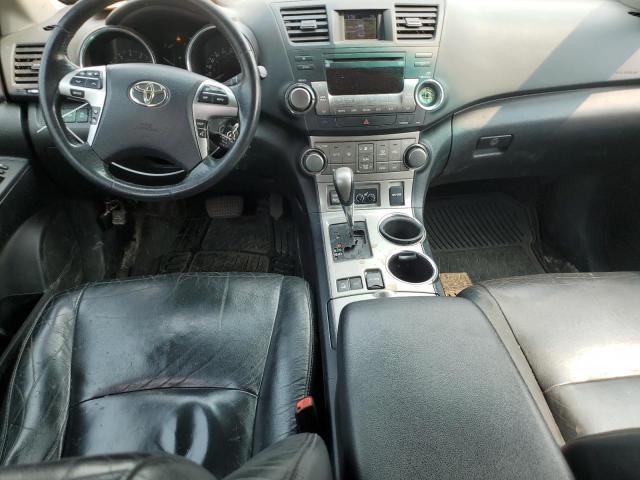 Photo 8 from auction – 2011 TOYOTA HIGHLANDER with VIN 5TDBK3EH8BS093109