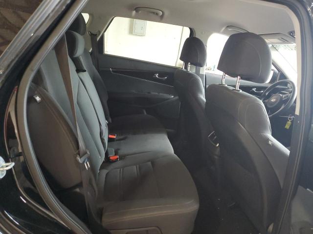 Photo 10 from auction – 2017 KIA SORENTO with VIN 5XYPG4A34HG245769