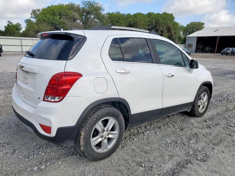 Photo 3 from auction – 2020 CHEVROLET TRAX 1LT with VIN KL7CJLSB7LB063001