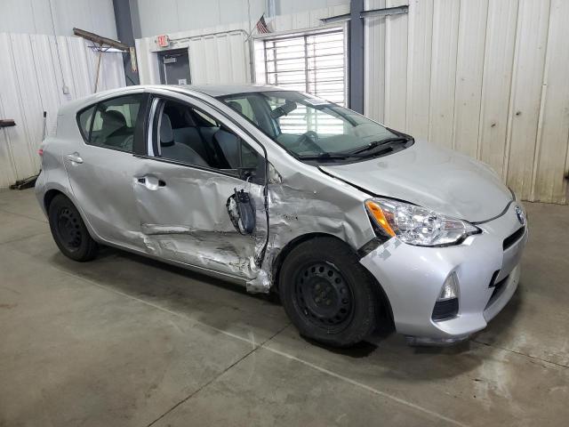 Photo 4 from auction – 2014 TOYOTA PRIUS C with VIN JTDKDTB33E1562708