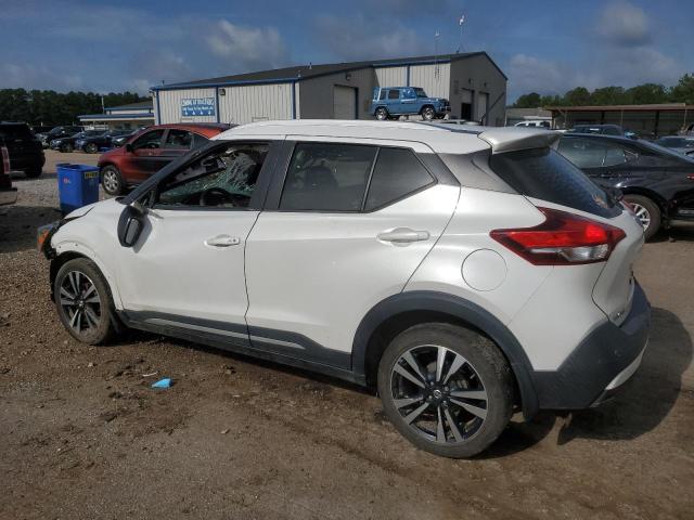 Photo 2 from auction – 2020 NISSAN KICKS SR with VIN 3N1CP5DV9LL551663