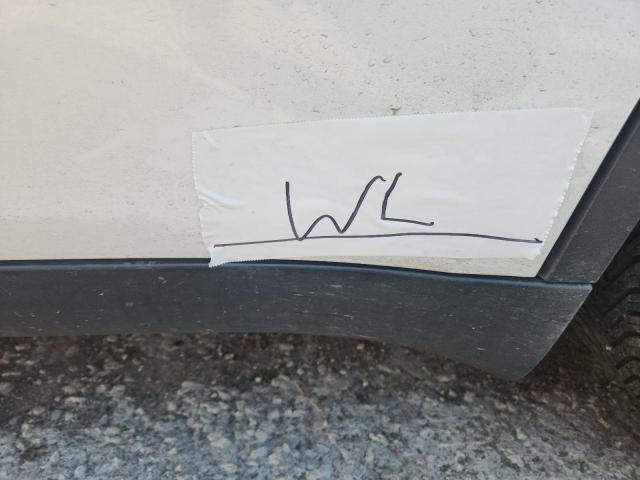 Photo 12 from auction – 2020 TESLA MODEL Y with VIN 5YJYGDEE5LF044723