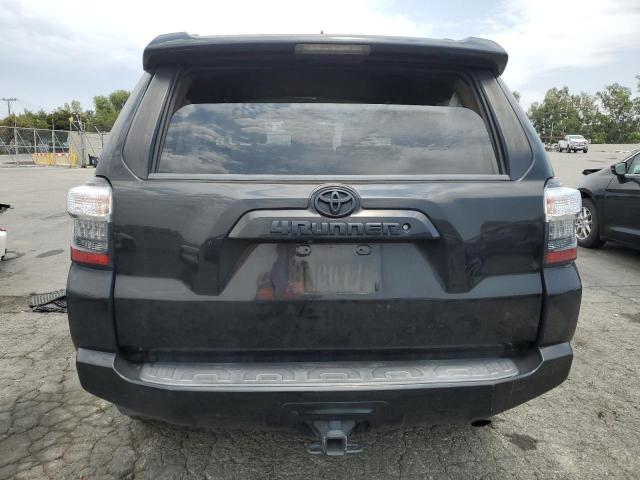 Photo 6 from auction – 2019 TOYOTA 4RUNNER SR with VIN JTEBU5JR0K5678269