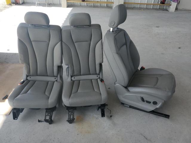 Photo 13 from auction – 2020 AUDI Q7 PREMIUM with VIN WA1LJAF72LD009455