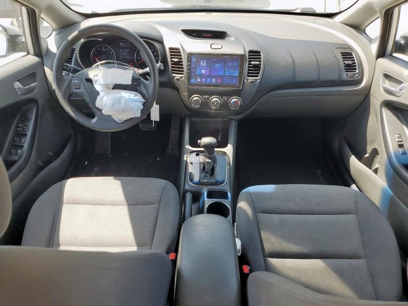 Photo 8 from auction – 2017 KIA FORTE LX with VIN 3KPFK4A77HE077166