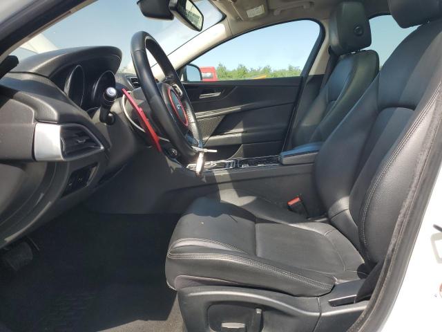 Photo 7 from auction – 2017 JAGUAR XE with VIN SAJAR4BG4HA964796