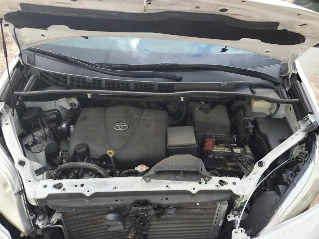 Photo 12 from auction – 2017 TOYOTA SIENNA with VIN 5TDZZ3DC4HS772223