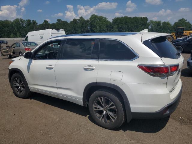 Photo 2 from auction – 2016 TOYOTA HIGHLANDER with VIN 5TDJKRFH6GS321998