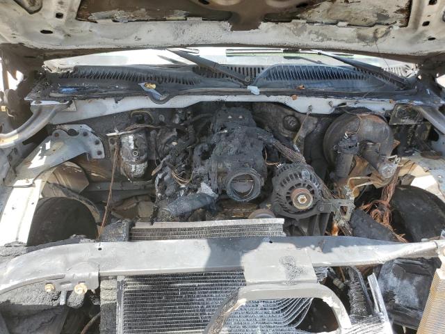 Photo 11 from auction – 2003 CHEVROLET SILVERADO with VIN 2GCEC19T231163032