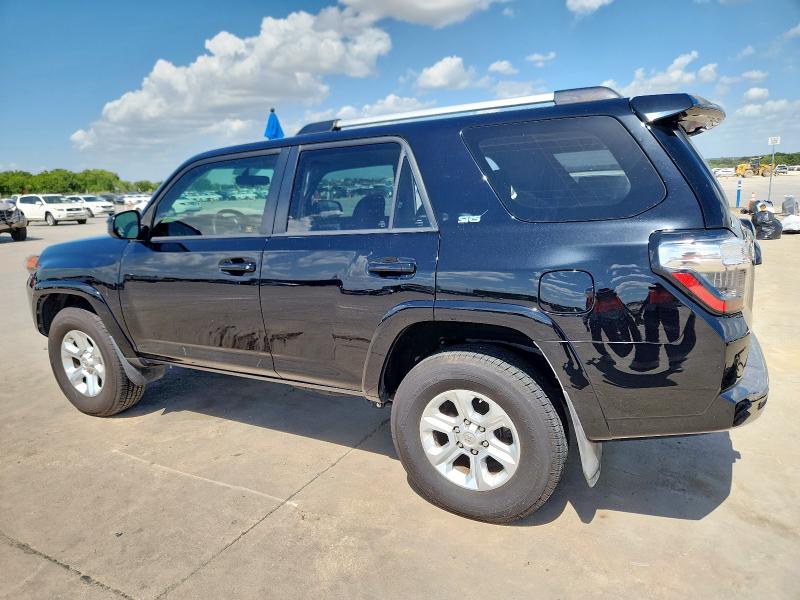 Photo 2 from auction – 2019 TOYOTA 4RUNNER SR with VIN JTEBU5JR2K5674756