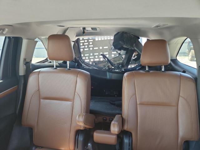 Снимка 10 от търг – 2017 TOYOTA HIGHLANDER с VIN 5TDYZRFH5HS223377