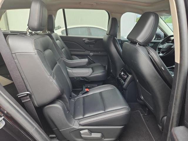 Photo 11 from auction – 2022 LINCOLN AVIATOR with VIN 5LM5J6WC4NGL12899