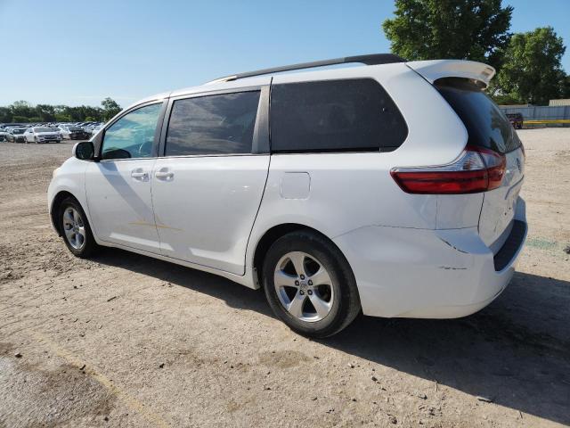 Photo 2 from auction – 2017 TOYOTA SIENNA LE with VIN 5TDKZ3DC0HS857819