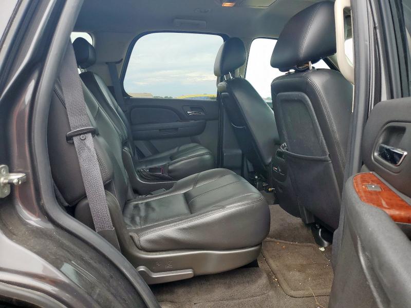 Photo 10 from auction – 2010 CHEVROLET TAHOE C150 with VIN 1GNUCBE09AR165949