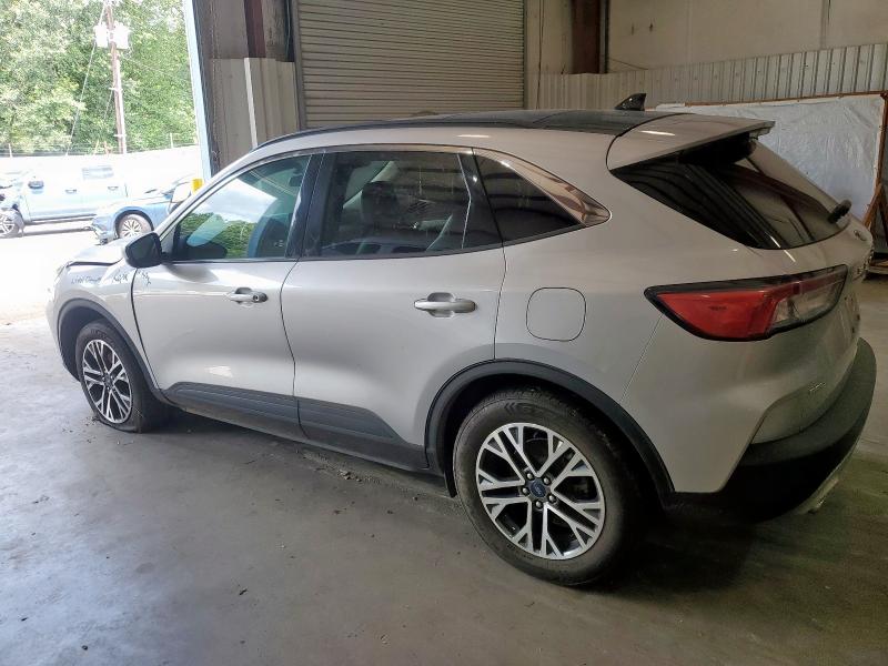 Photo 2 from auction – 2020 FORD ESCAPE with VIN 1FMCU9H65LUA51808