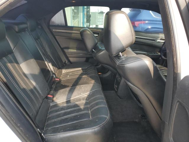 Photo 10 from auction – 2016 CHRYSLER 300 S with VIN 2C3CCABG1GH190664