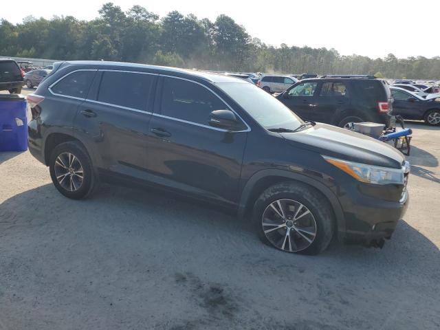 Photo 4 from auction – 2016 TOYOTA HIGHLANDER with VIN 5TDKKRFH5GS501347