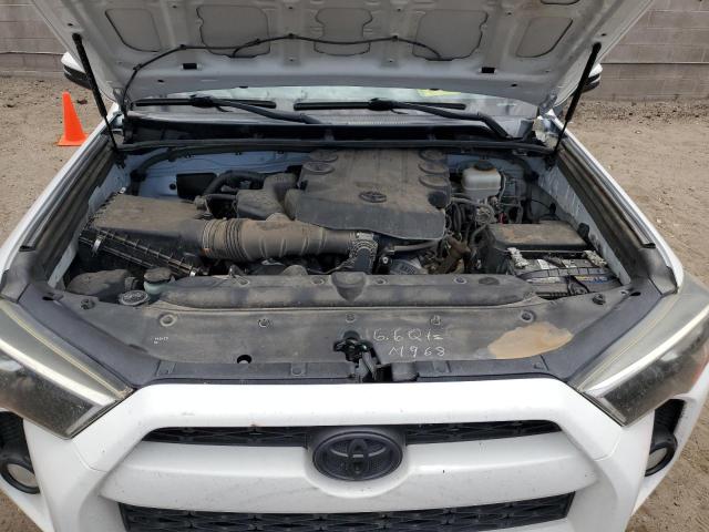 Photo 12 from auction – 2014 TOYOTA 4RUNNER SR with VIN JTEBU5JR2E5201783
