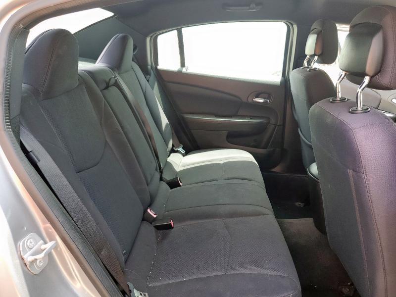 Photo 10 from auction – 2014 CHRYSLER 200 LX with VIN 1C3CCBAB7EN205555