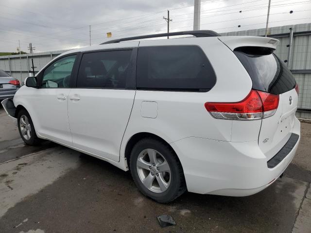 Photo 2 from auction – 2013 TOYOTA SIENNA LE with VIN 5TDKK3DC4DS288682