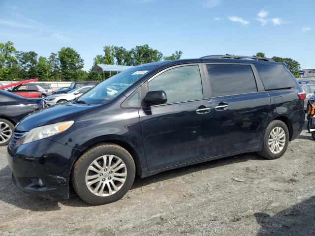 TOYOTA SIENNA XLE 2016 with VIN 5TDYK3DC2GS764913 - Photo from auction