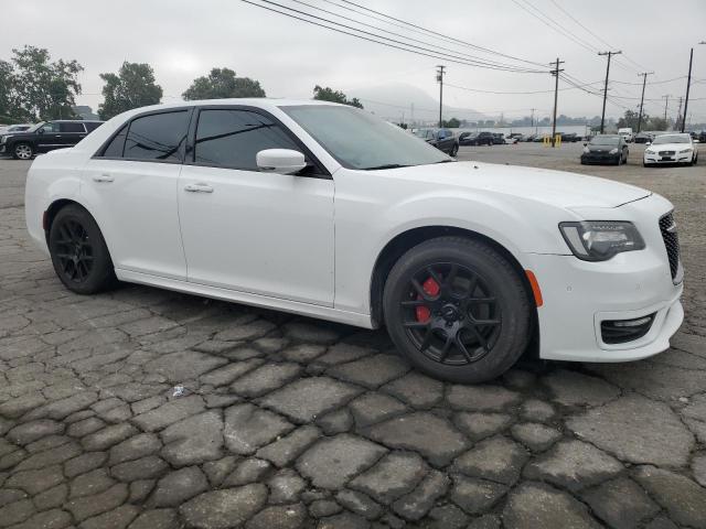 Photo 4 from auction – 2018 CHRYSLER 300 S with VIN 2C3CCABG9JH244526