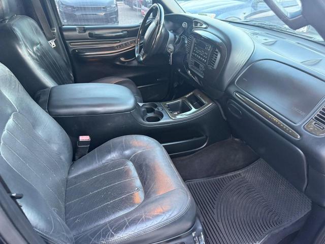 Photo 5 from auction – 2002 LINCOLN BLACKWOOD with VIN 5LTEW05A32KJ01138