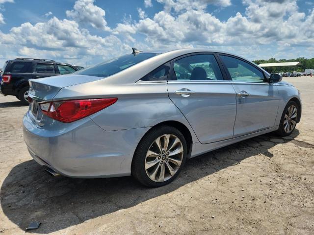 Photo 3 from auction – 2011 HYUNDAI SONATA SE with VIN 5NPEC4AC3BH157640