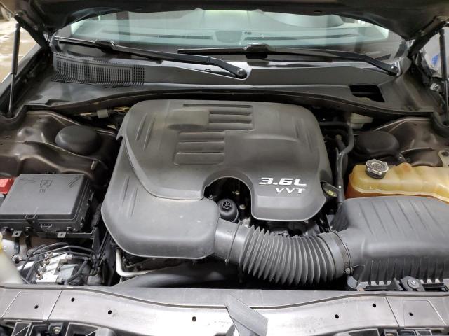 Photo 11 from auction – 2015 CHRYSLER 300 LIMITE with VIN 2C3CCAAG0FH828709