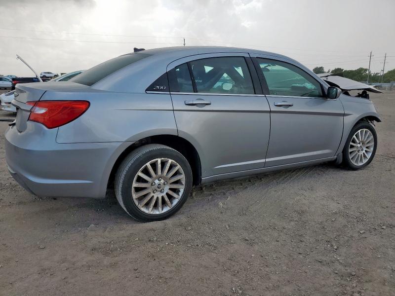 Photo 3 from auction – 2014 CHRYSLER 200 LX with VIN 1C3CCBAB7EN205555