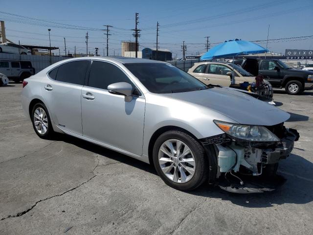 Photo 4 from auction – 2014 LEXUS ES 300H with VIN JTHBW1GG6E2054459