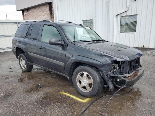 Photo 4 from auction – 2005 CHEVROLET TRAILBLAZE with VIN 1GNDS13S352210254