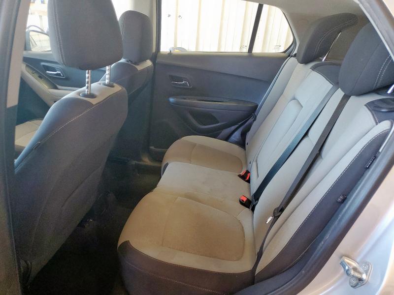 Photo 10 from auction – 2016 CHEVROLET TRAX LS with VIN 3GNCJKSB5GL277803