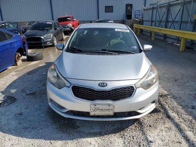 Photo 5 from auction – 2015 KIA FORTE LX with VIN KNAFK4A6XF5297849