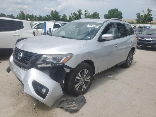 NISSAN PATHFINDER 2017 with VIN 5N1DR2MN5HC697695 - Photo from auction