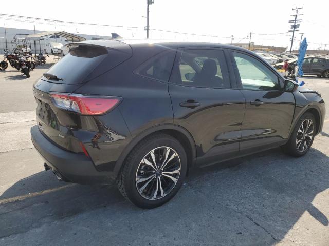 Photo 3 from auction – 2022 FORD ESCAPE SE with VIN 1FMCU0BZ3NUA26973