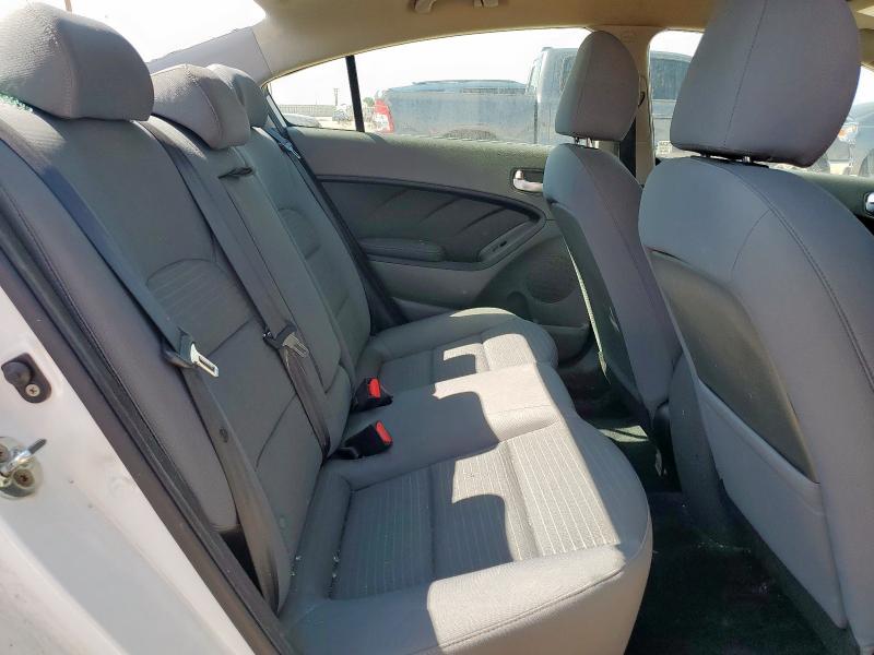Photo 10 from auction – 2017 KIA FORTE LX with VIN 3KPFL4A70HE007232