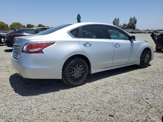 Photo 3 from auction – 2015 NISSAN ALTIMA 2.5 with VIN 1N4AL3AP2FC186128