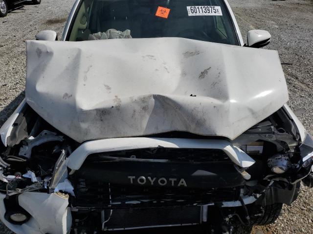 Photo 12 from auction – 2019 TOYOTA 4RUNNER SR with VIN JTEBU5JR7K5613158