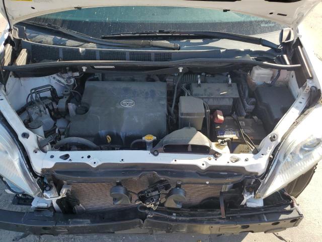 Photo 12 from auction – 2015 TOYOTA SIENNA LE with VIN 5TDJK3DC2FS126466