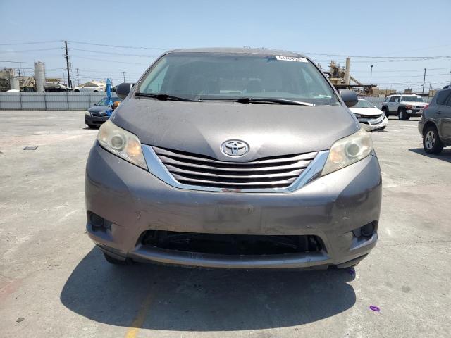 Photo 5 from auction – 2017 TOYOTA SIENNA LE with VIN 5TDKZ3DC2HS855117