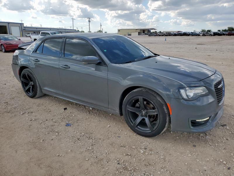 Photo 4 from auction – 2018 CHRYSLER 300 S with VIN 2C3CCABG1JH232399
