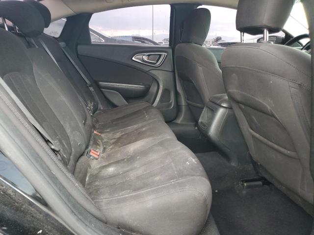 Photo 10 from auction – 2015 CHRYSLER 200 LIMITE with VIN 1C3CCCABXFN670810
