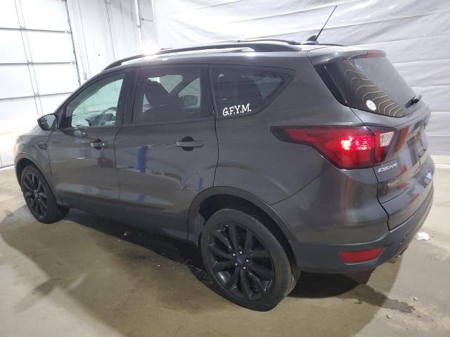 Photo 2 from auction – 2019 FORD ESCAPE SE with VIN 1FMCU9GD9KUC06083