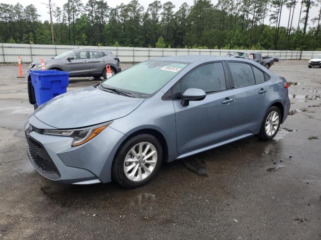 TOYOTA COROLLA LE 2021 with VIN 5YFVPMAE4MP256611 - Photo from auction
