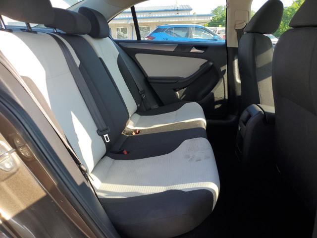 Photo 10 from auction – 2015 VOLKSWAGEN JETTA TDI with VIN 3VW3A7AJ8FM281414